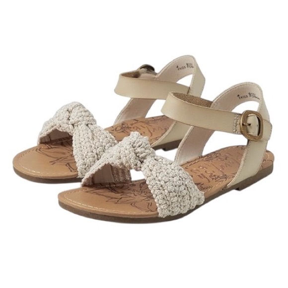 NWT Blowfish Crochet Sandals - Picture 1 of 5